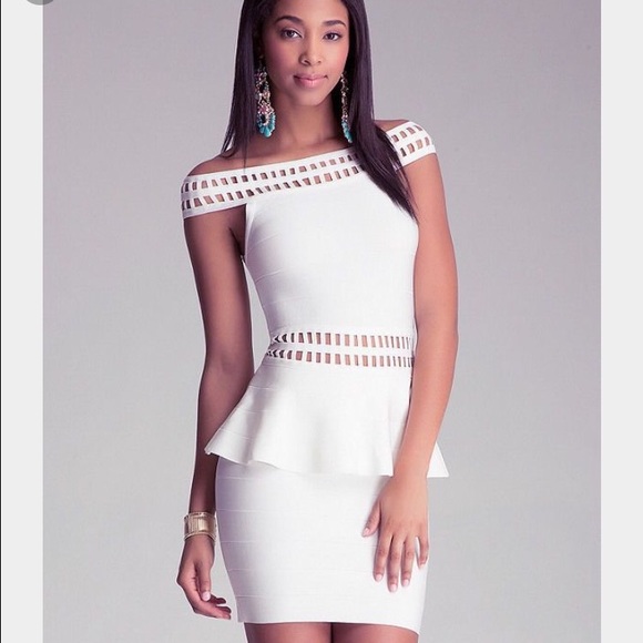 Bebe white dress size XS brand New