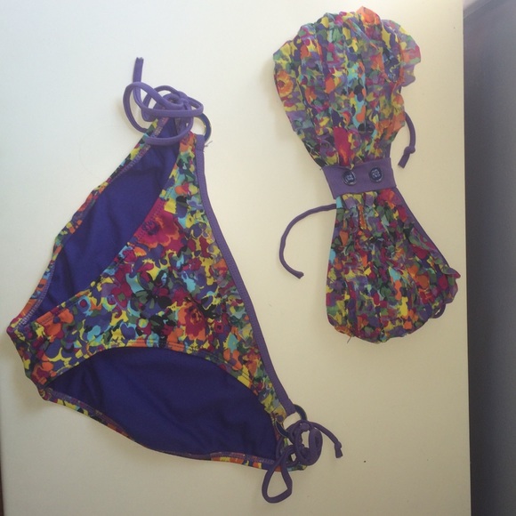 Floral bathing suit - Picture 1 of 2