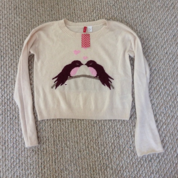 Birds kissing sweater, super soft!