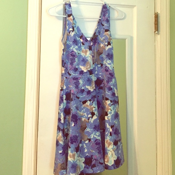 Forever 21 Dresses & Skirts - *NWT* Forever 21 Purple floral print dress