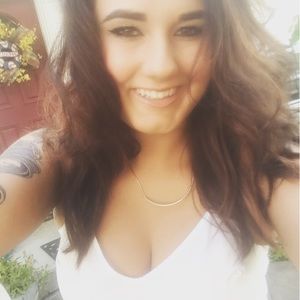 Meet your Posher, Hailey