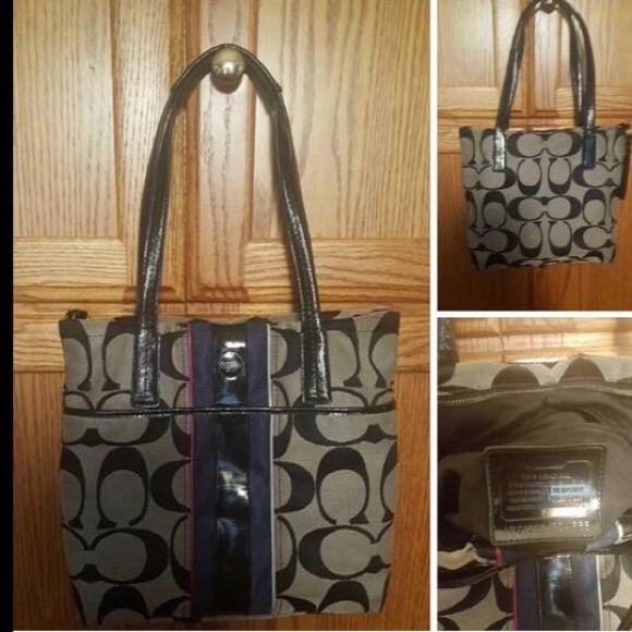 ****FLASH SALE*** Awesome Coach Tote