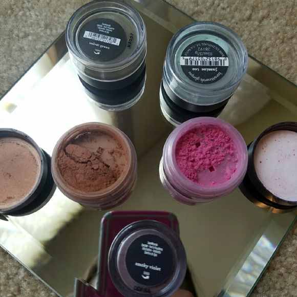 Bare Minerals make up