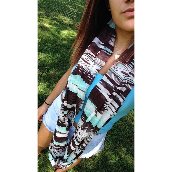 Infinity scarf