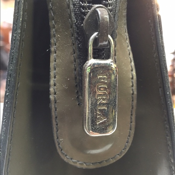 FURLA Olive Handbag - Picture 3 of 8