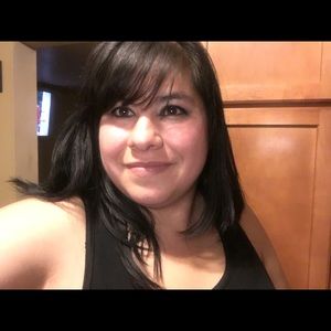 Meet your Posher, Crystal