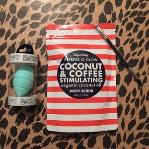 Beauty Blender, #12 Brush & Scrub