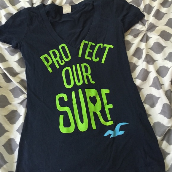 Hollister V Neck