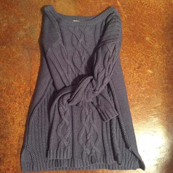 NWT cable knit sweater