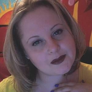 Meet your Posher, Dena