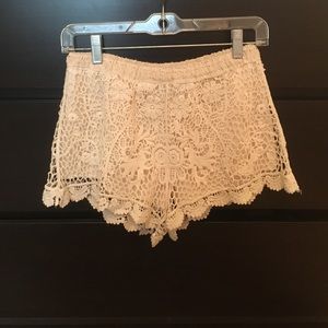 Cream lace shorts!