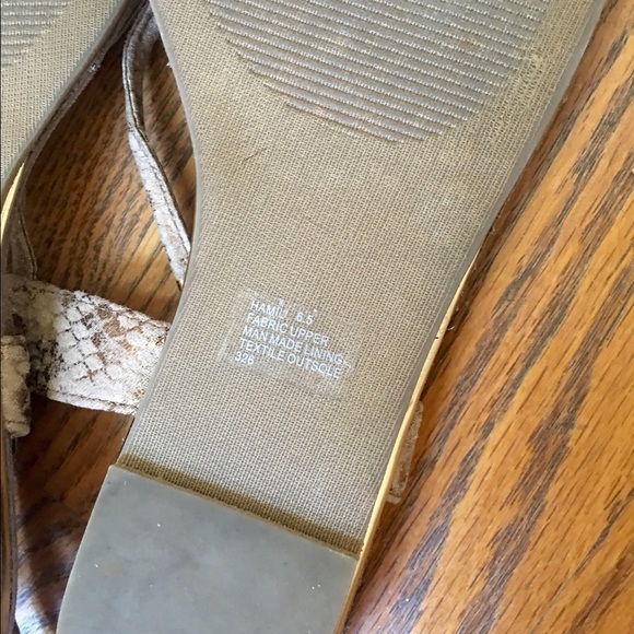 ❗️SOLD❗️Steve Madden Hamil sandal - Picture 3 of 4