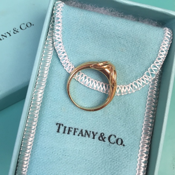 ❣️SOLD!❣️Retired Tiffany & Co 18K "X" Knot Ring - Picture 4 of 4
