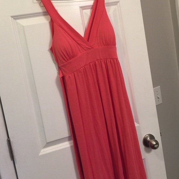 Beautiful sundress!