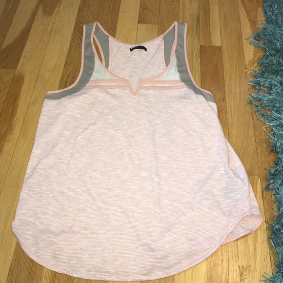 pink tank top