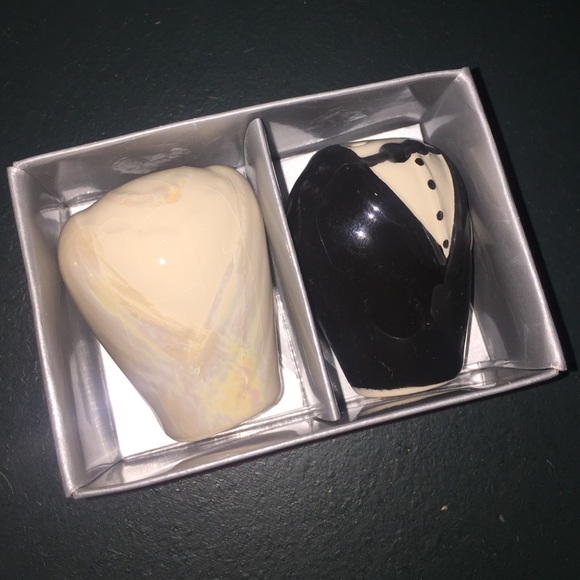 Bride and groom salt and pepper shakers