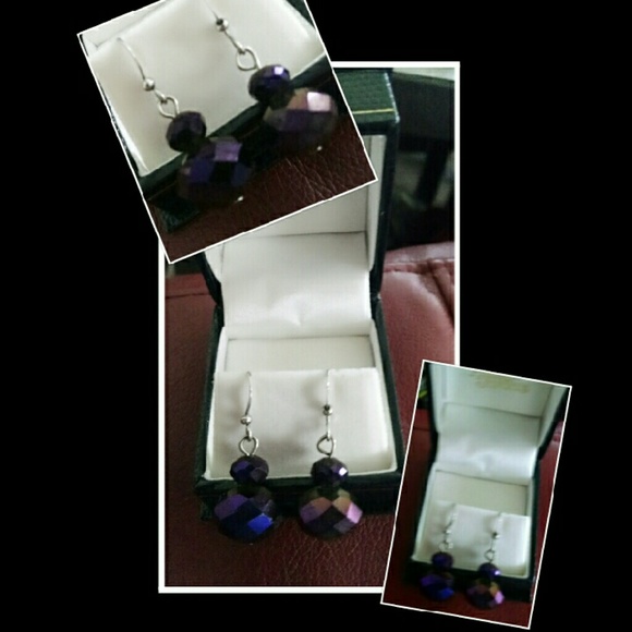PRETTY PURPLE EARRINGS