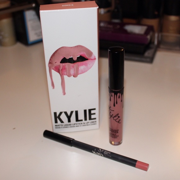 Kylie Lip Kit in Koko K
