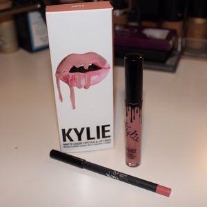 Kylie Lip Kit in Koko K