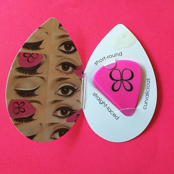 Beauty Blender liner designer