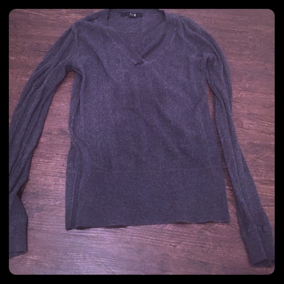 V-neck Gray Knit Forever 21 Long Sleeve Shirt