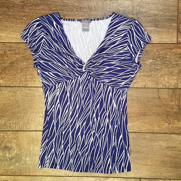 Beautiful Pattern Blue and White Ann Taylor Tee