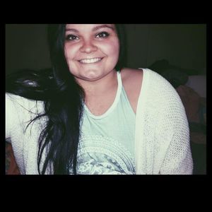 Meet your Posher, Nicole