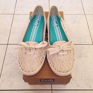 Cream Lace Keds