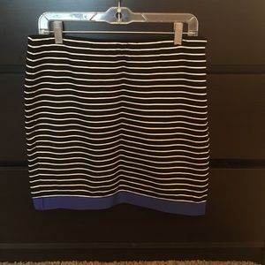 Cute striped skirt!