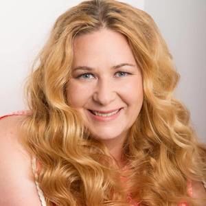 Meet your Posher, Claudia