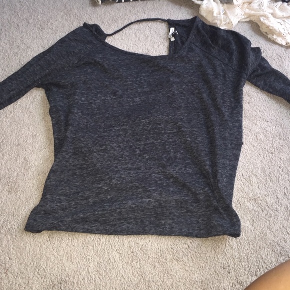 A grey backless shirt