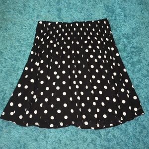 polka dot VS skirt.