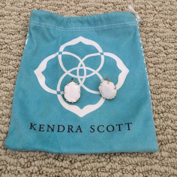 Kendra Scott Morgan stud earrings