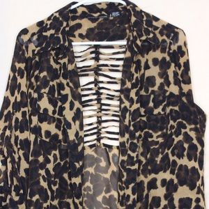 Splice Back Leopard Print Button Up