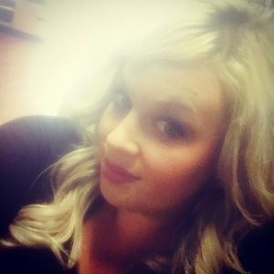 Meet your Posher, Hillary