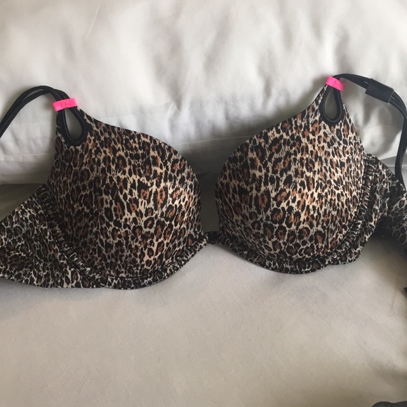 Leopard never been worn VS push-up bra 34C