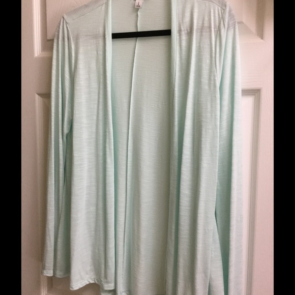 Beautiful mint green light weight open cardigan
