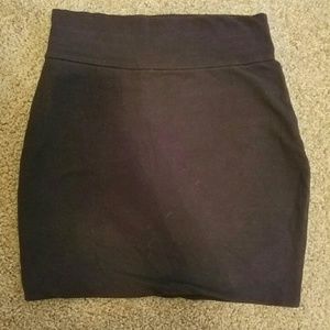 Cotton black pencil skirt!
