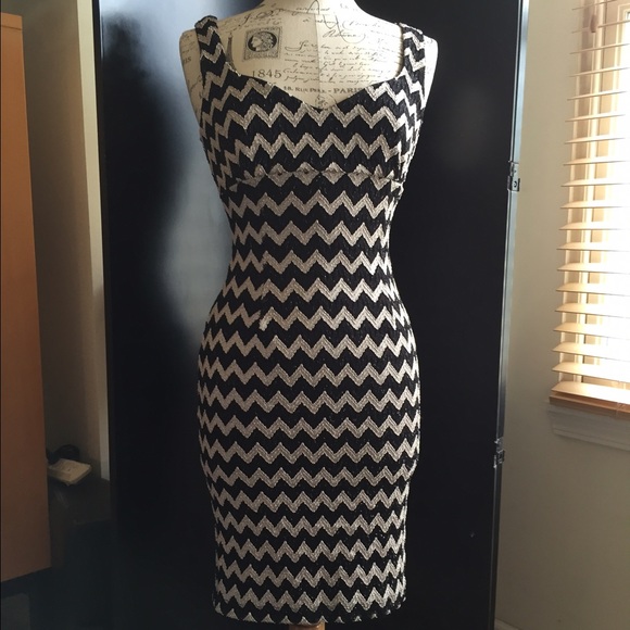 Shimmery zig-zag print dress