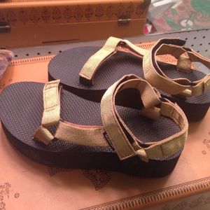 Gold Teva flatforms~