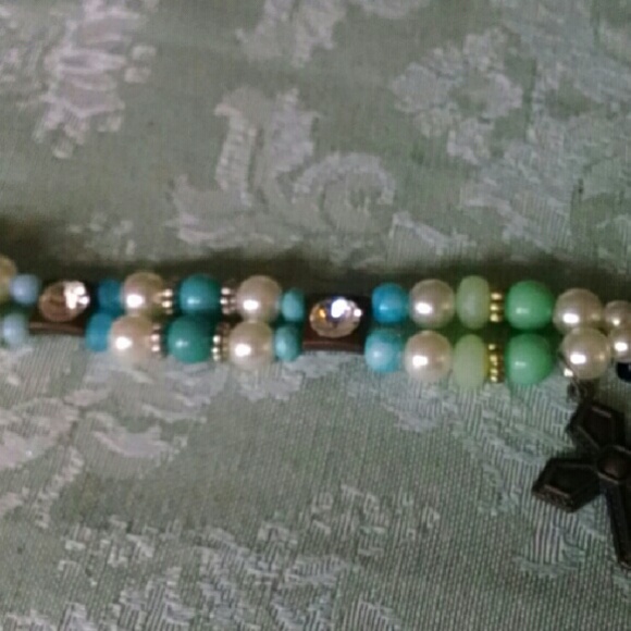 PEARL BEADED DESIGN A WATCH OR BRACELET - Picture 2 of 3