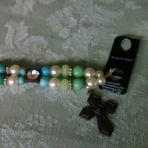 PEARL BEADED DESIGN A WATCH OR BRACELET - Picture 3 of 3