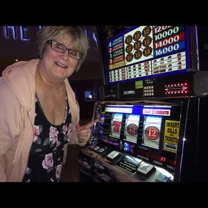 Meet your Posher, Robin