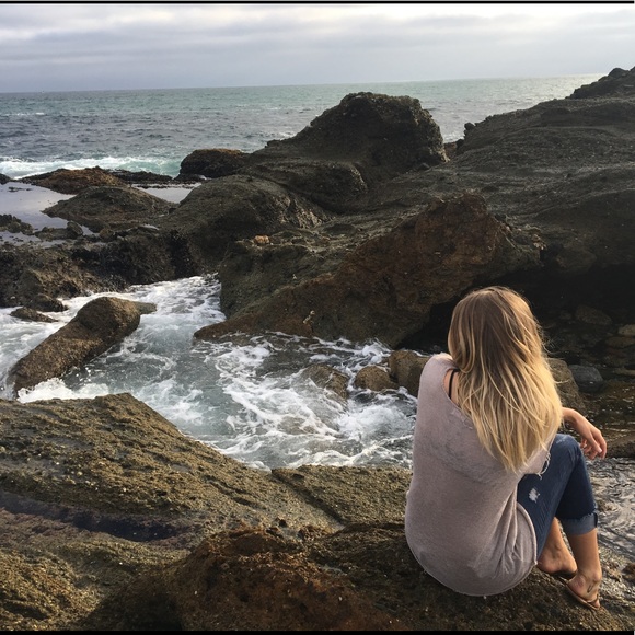 Meet your Posher, Nicole - Picture 5 of 8