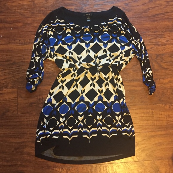 Quarter length sleeve