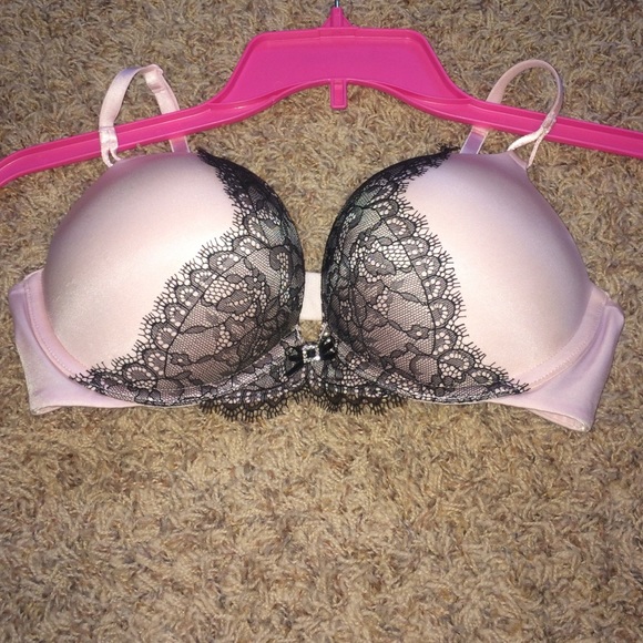 Victoria Secret Miraculous Push Up Bra