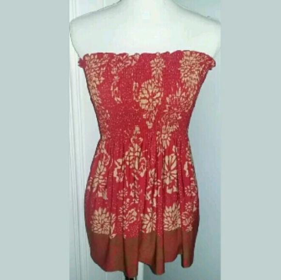BCBG XS/S Sleevless Red Floral Tube Top Blouse