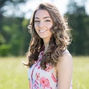 Meet your Posher, Caitlyn