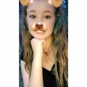 Meet your Posher, Kenzie