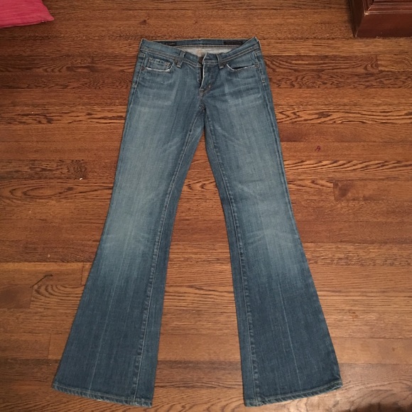 Citizens of Humanity- Medium Wash Flare Leg Jeans